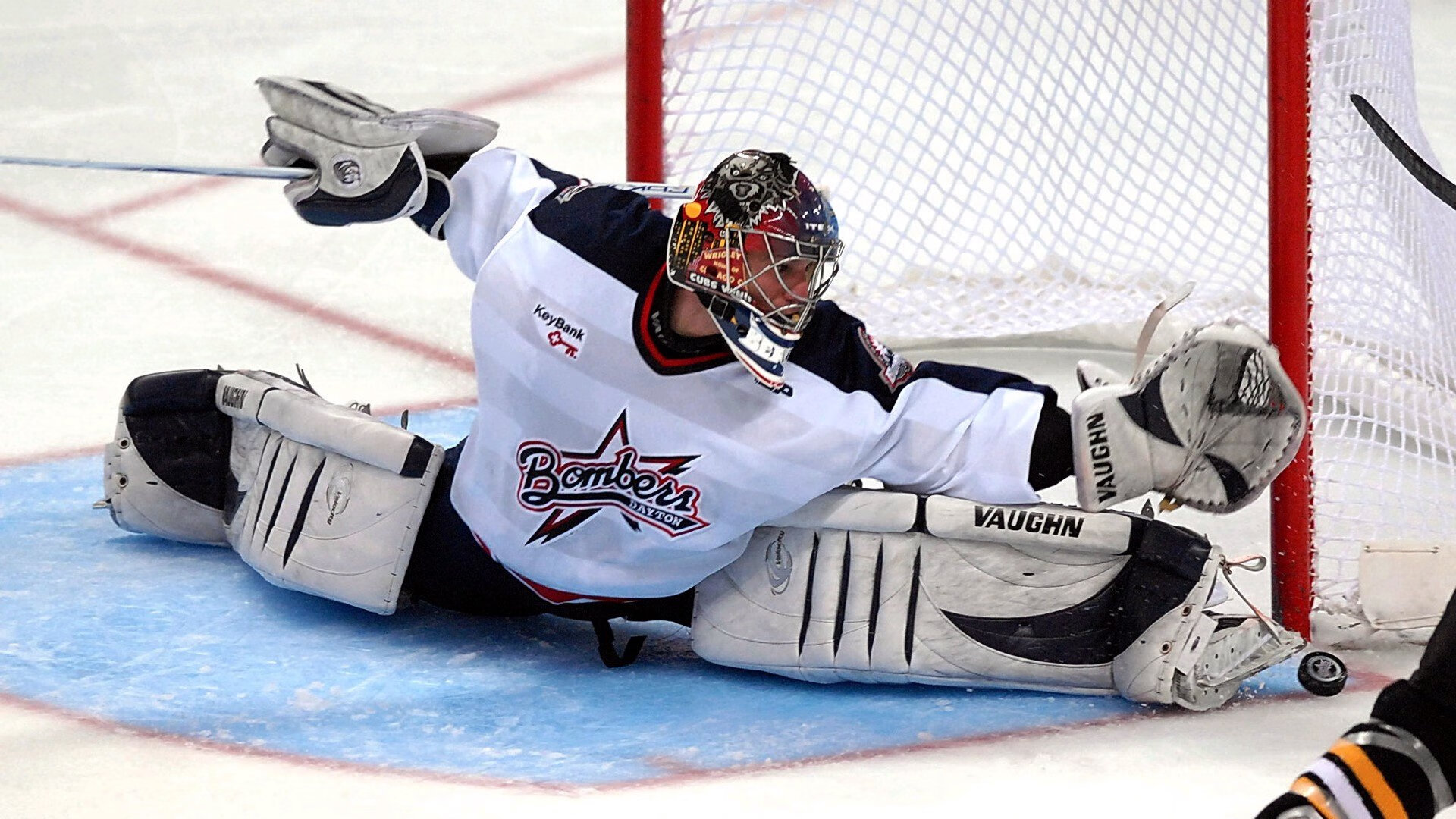 冰雪战术揭秘：塞内加尔在鞋底贴羊皮防滑